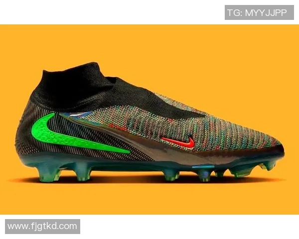 足球明星携手耐克打造限量版运动鞋引领潮流新风尚